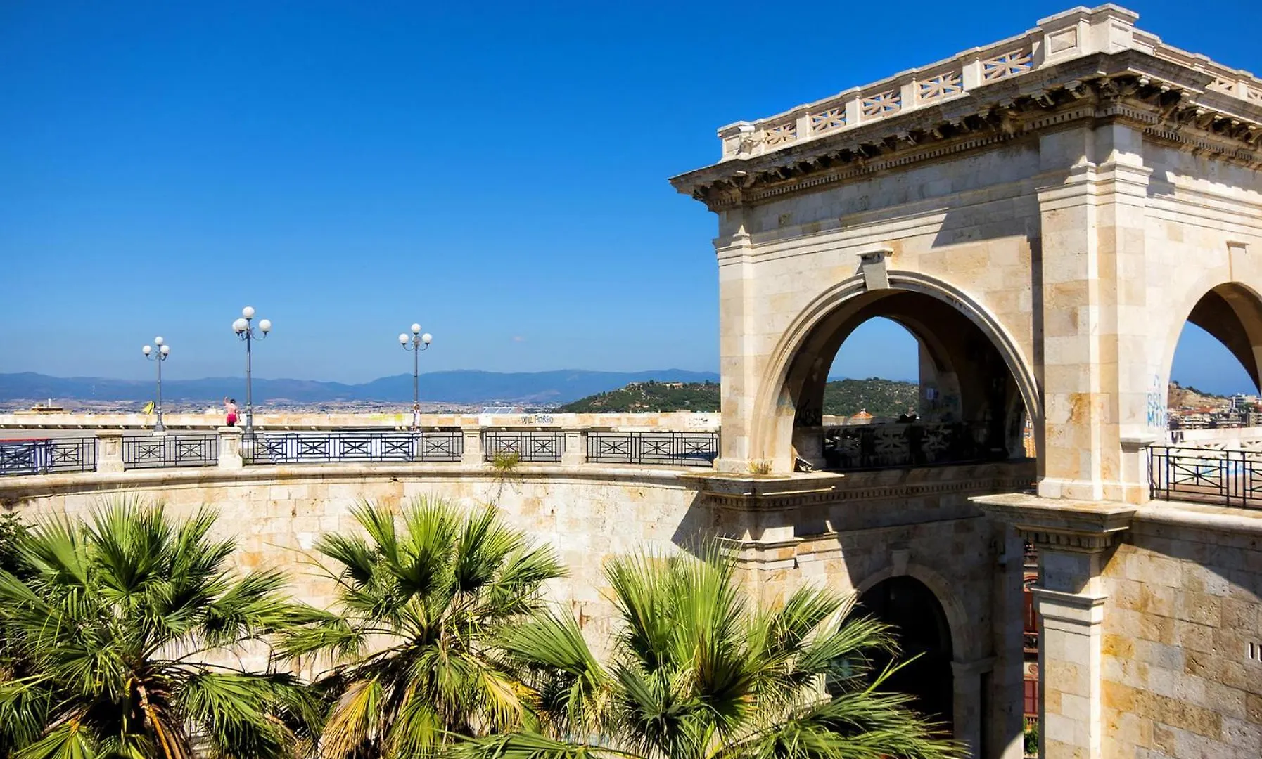 Centro Storico Lovely House R9345 Cagliari Apartment