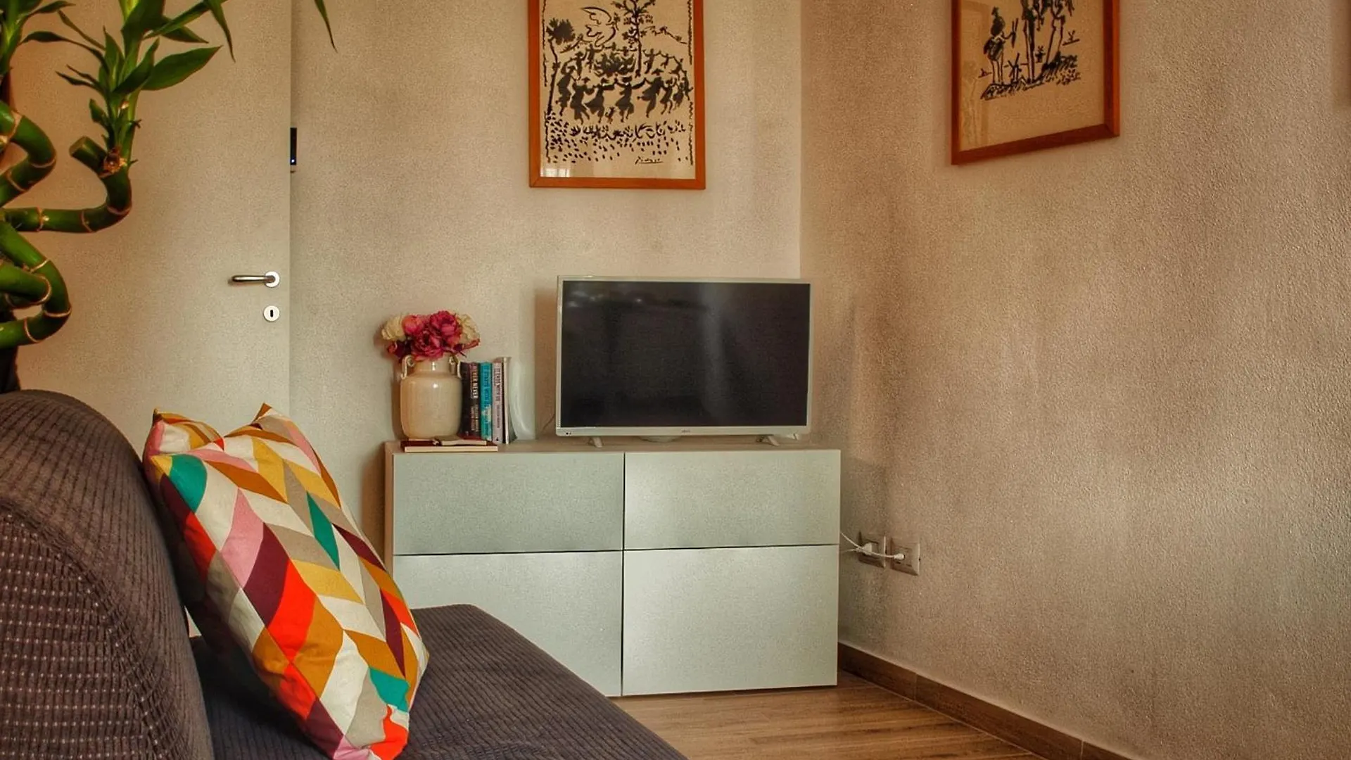 Apartment Centro Storico Lovely House R9345 Cagliari